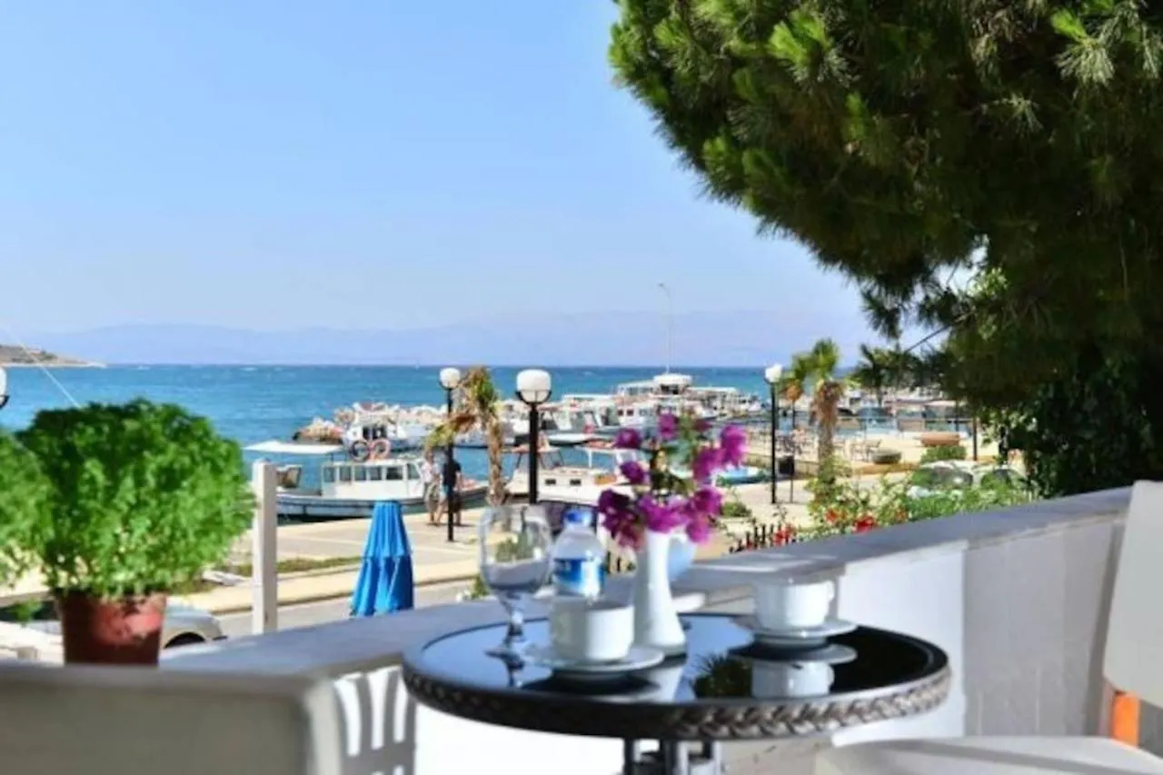 Angora Pansiyon Çeşme